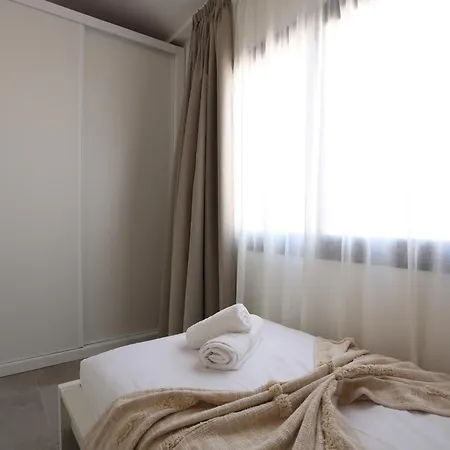 Golden Dunes Shakespeare Villa *