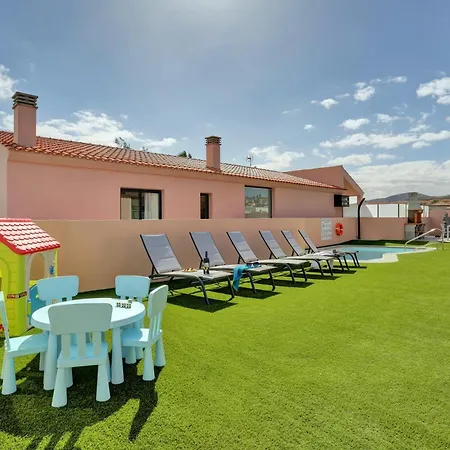 Golden Dunes Shakespeare Villa