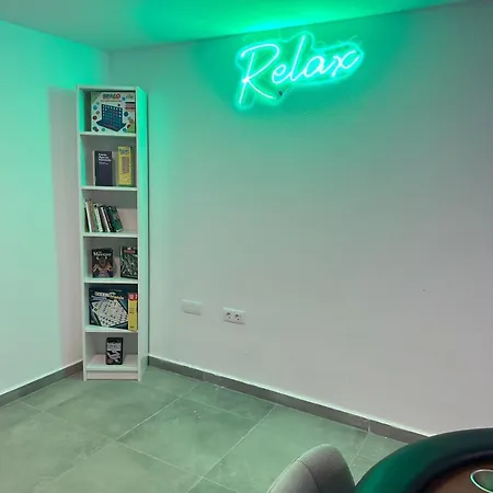 Golden Dunes Shakespeare Villa *